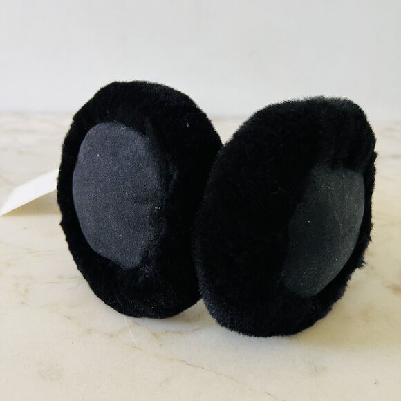 UGG AUSTRALIA Solid Black Sheepskin Earmuffs - Picture 4 of 10